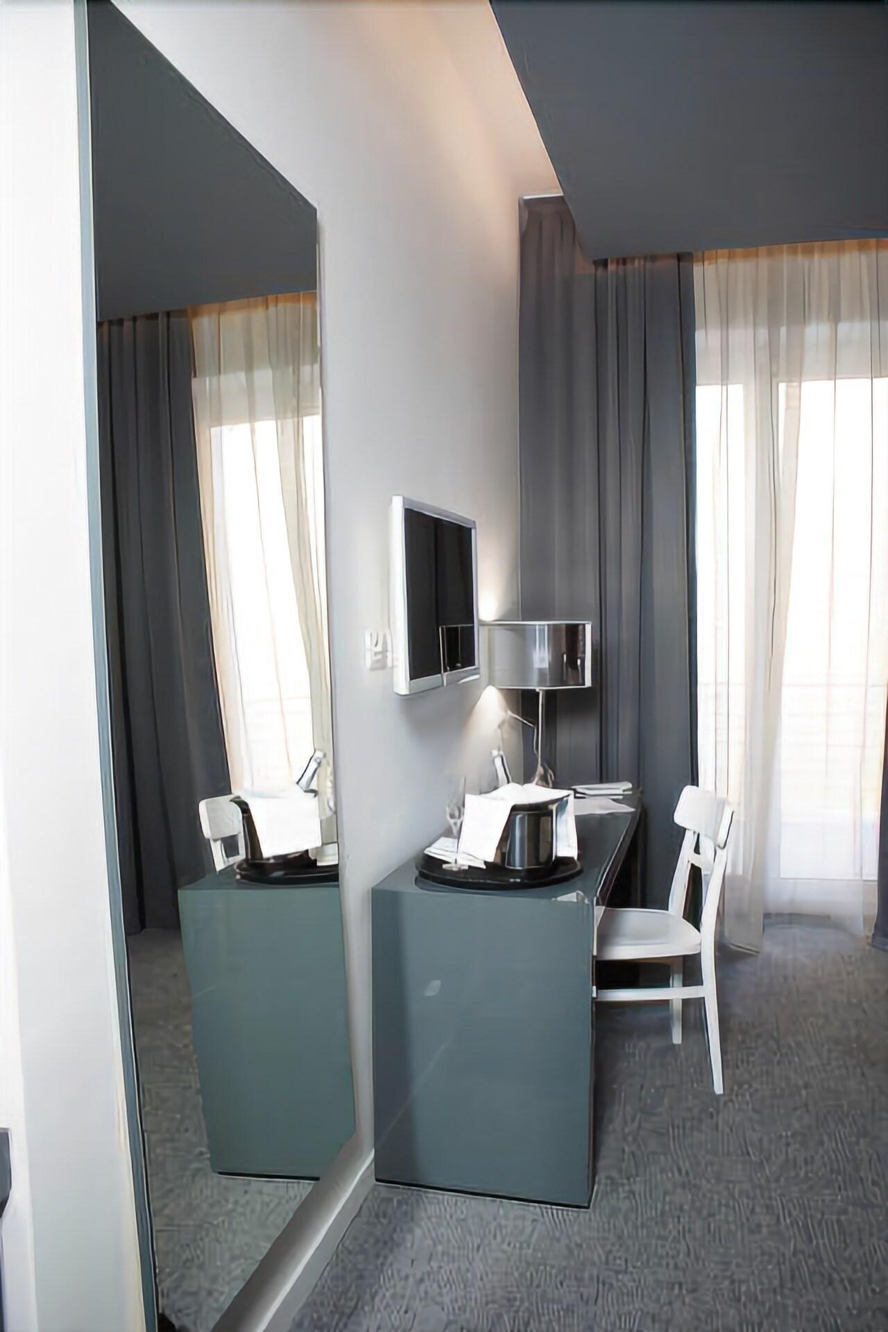 Hotel Leopardi Pomigliano d'Arco Eksteriør billede